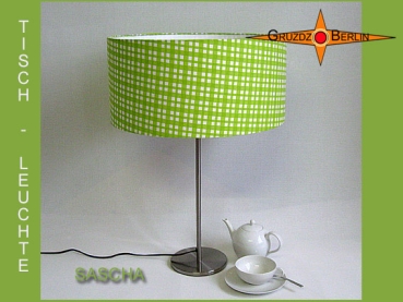 Grüne Tischlampe SASCHA mit fröhlichen Karos