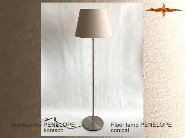 Stehlampe mit konischem Lampenschirm aus naturfarbenem Leinen PENELOPE Stehleuchte Landhausstil
